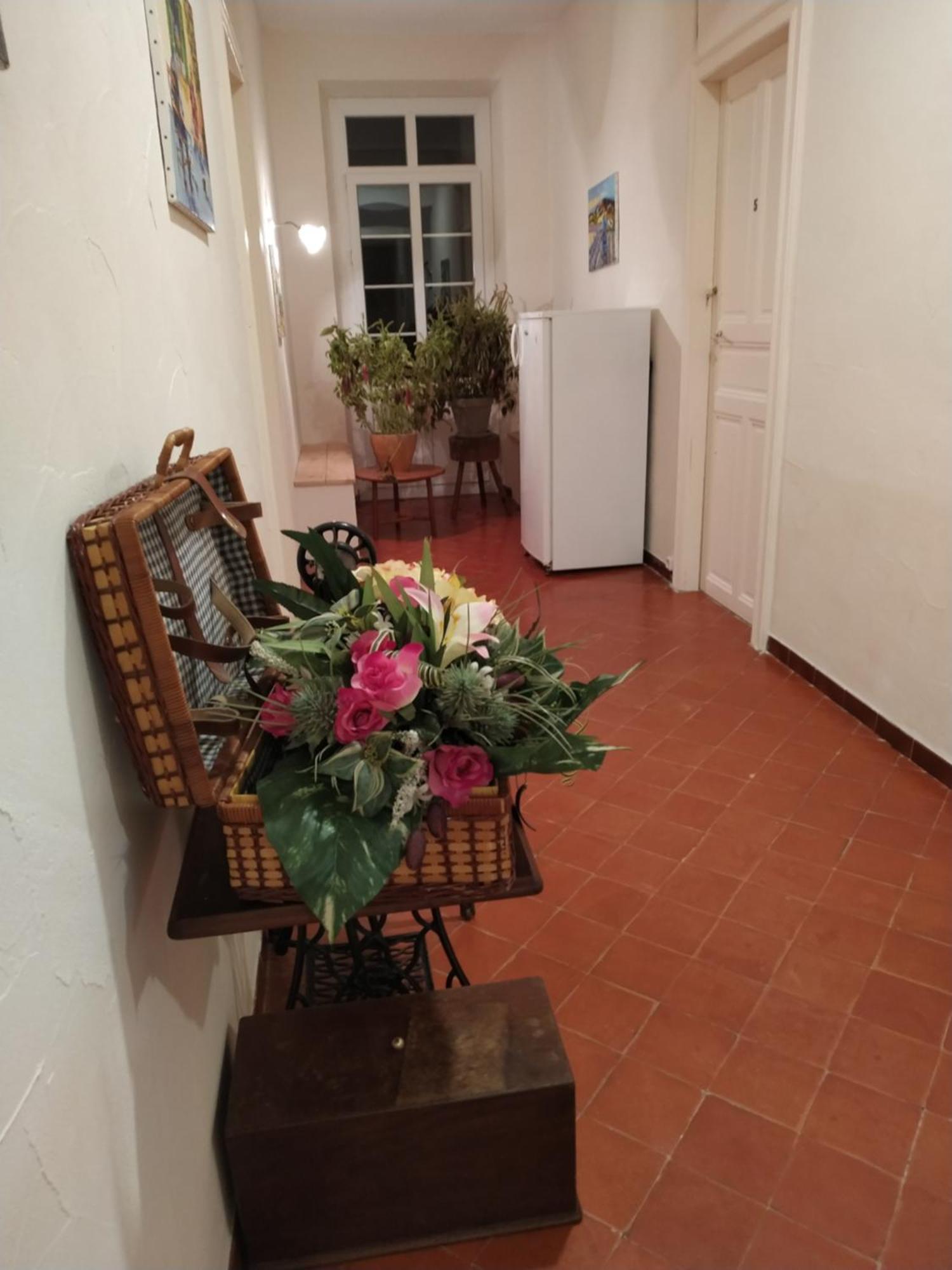 Chambre D'Hotes De Lamy 2 Pierrerue  Εξωτερικό φωτογραφία